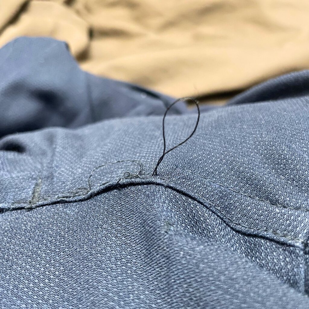 穴は塞がったが変な糸が爆誕ww