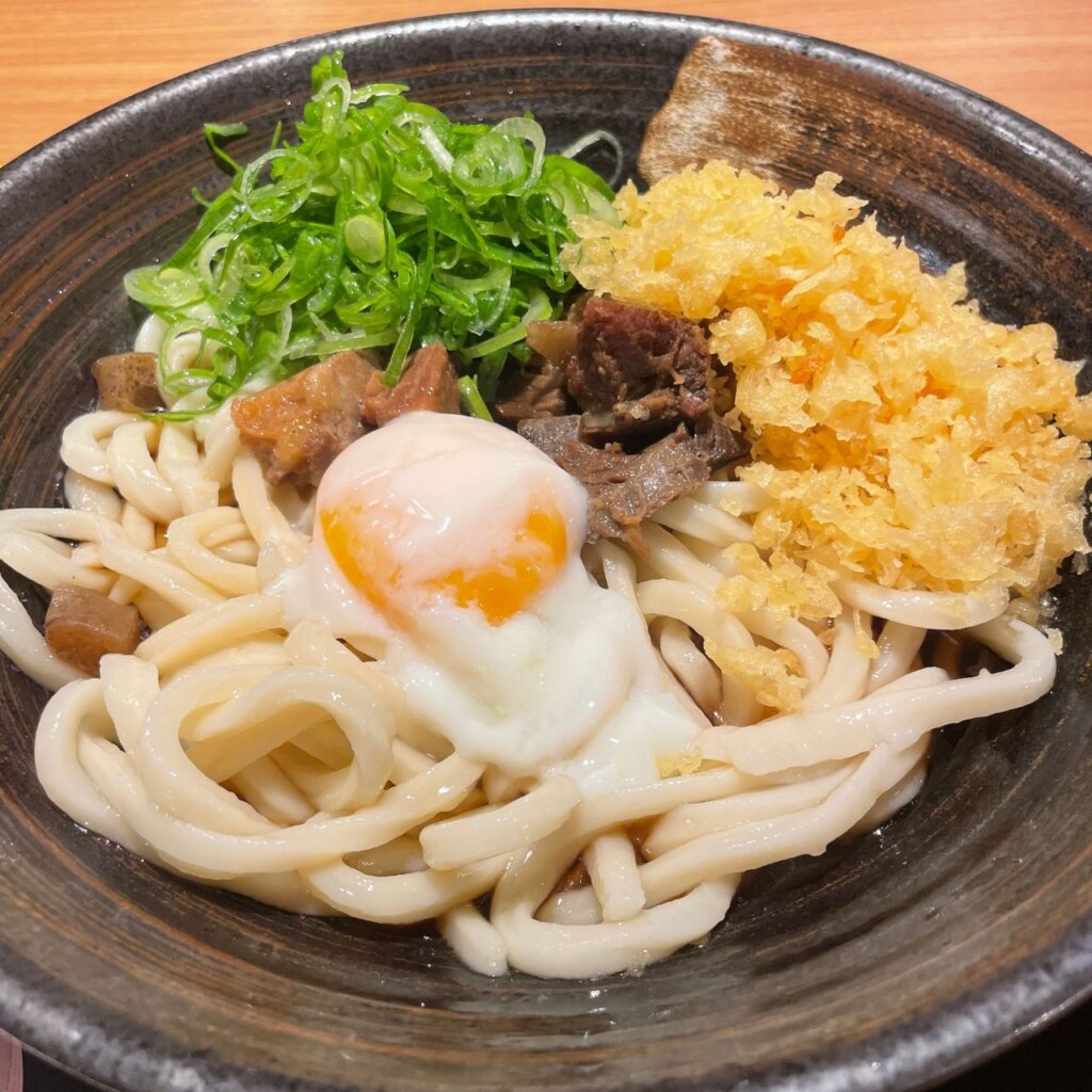 牛すじうどん 大盛り(1,100円)