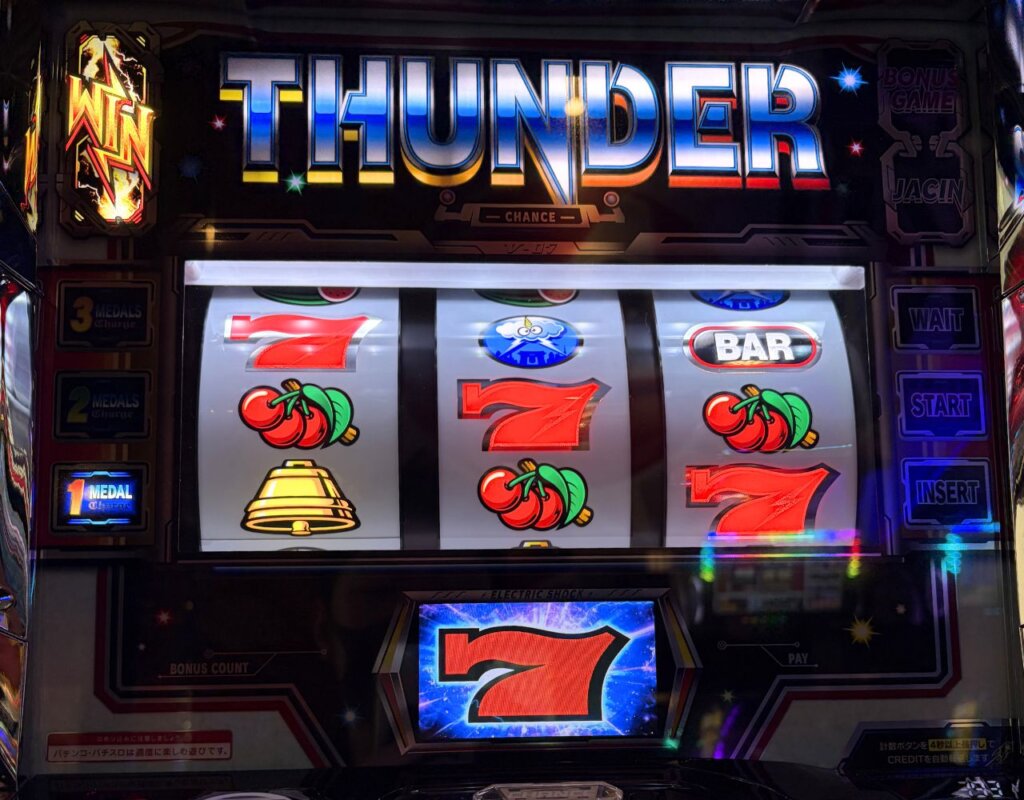 JAC INでリプレイ否定でBT発動!赤7揃い